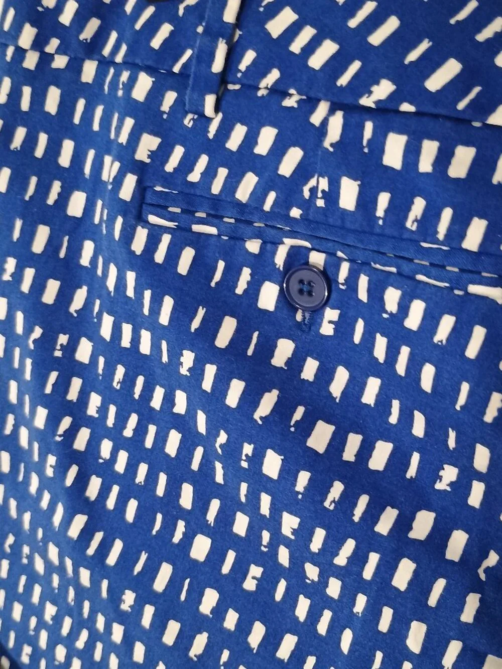 New York & Company Blue White Printed Shorts Size 16 Cuffed Hem Casual Summer